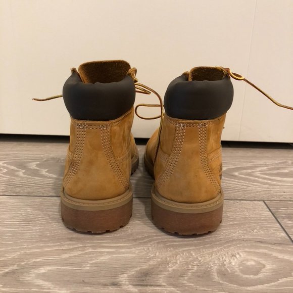 Timberland Waterproof Boot Size 5.5 - Picture 4 of 4
